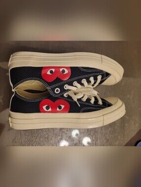Converse Play Size 7 Mens 9 Women Used Very Good Condition